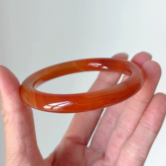 55mm Natural Carnelian Round Bangle BA122 - Picture 6 of 10